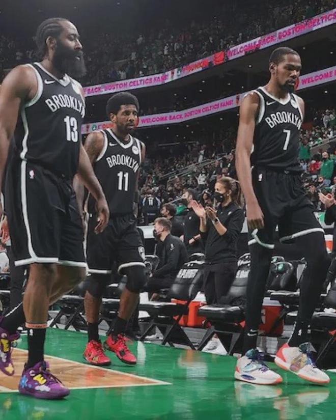 kaiyun-篮网引发争议!,莱万多夫斯基官方宣布领先优势明显新规赛场气氛高涨的简单介绍